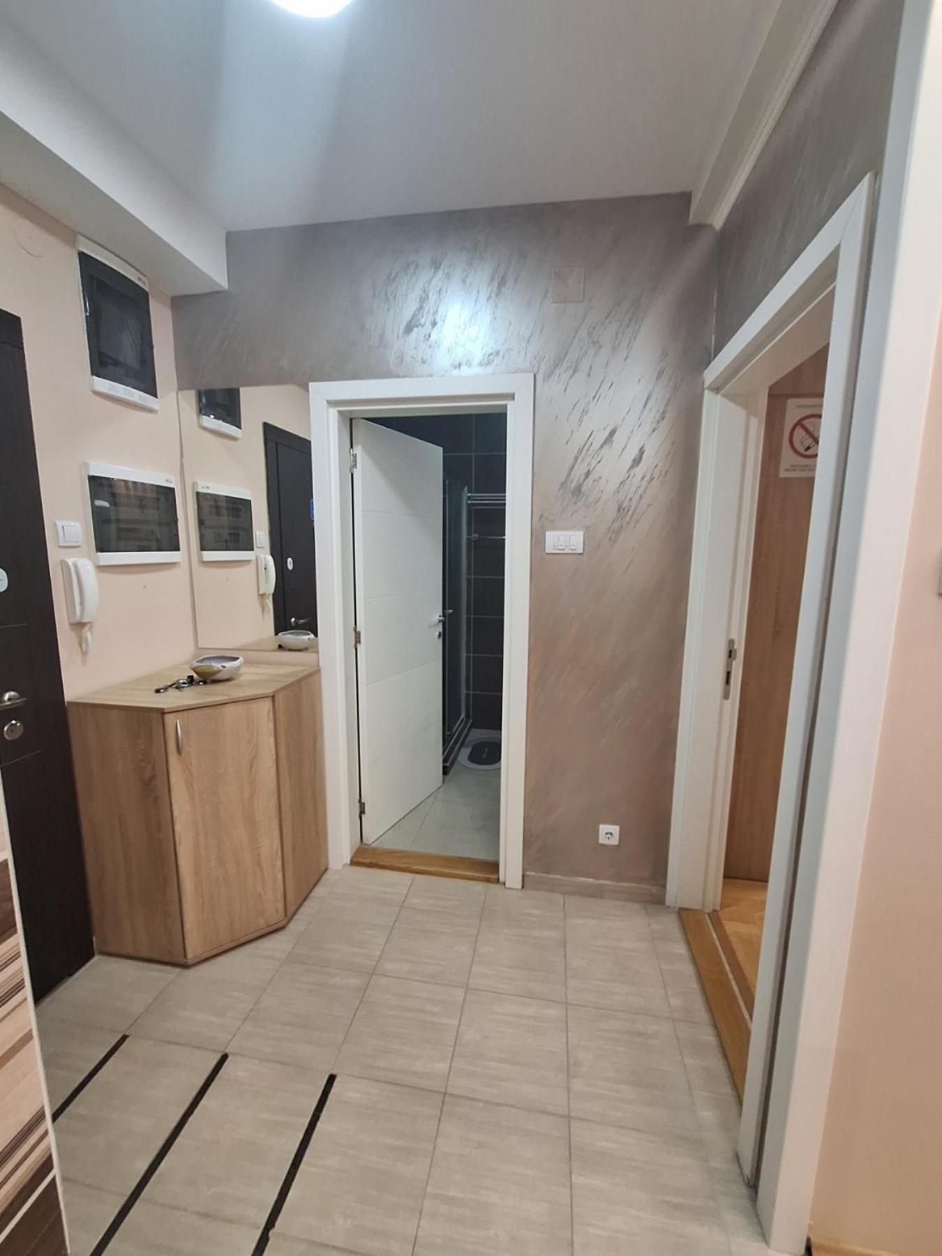Lux Apartment Sanja 1 Суботица Экстерьер фото