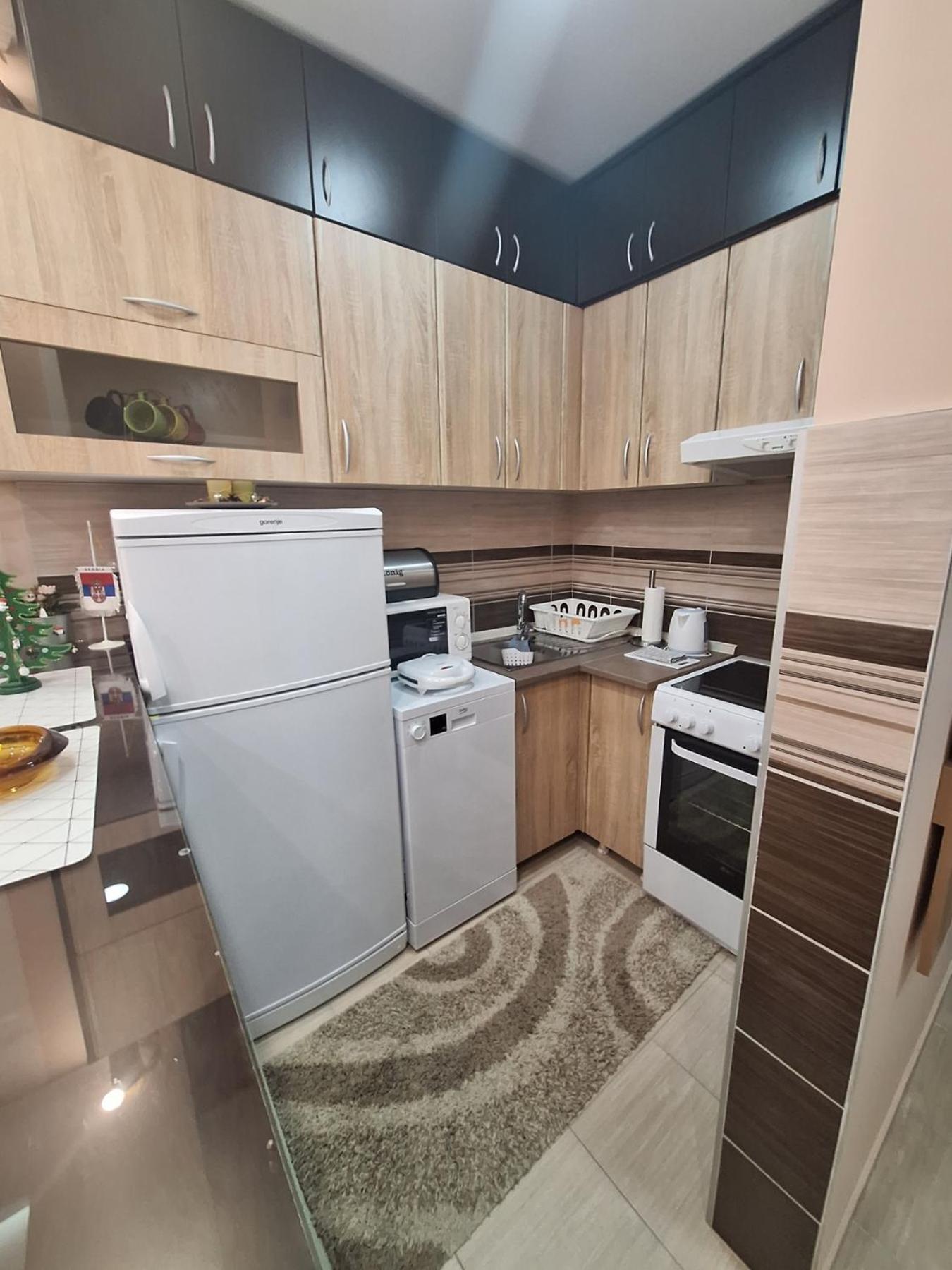 Lux Apartment Sanja 1 Суботица Экстерьер фото