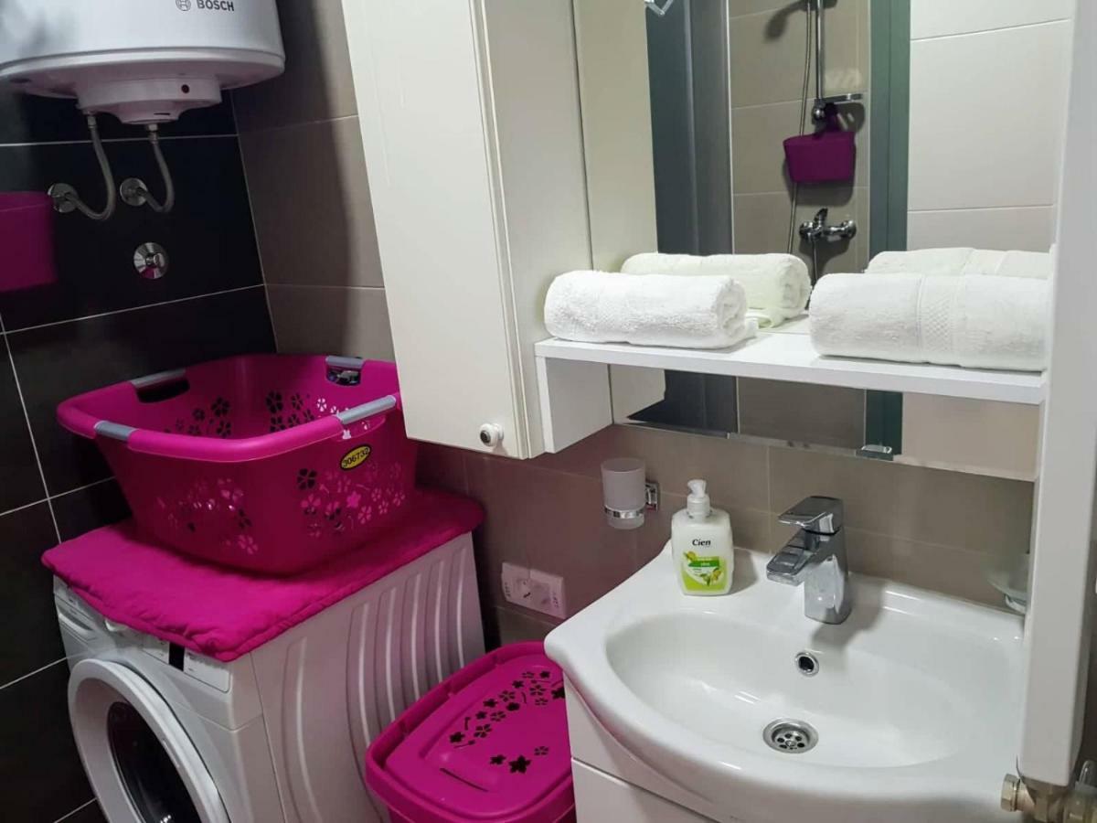 Lux Apartment Sanja 1 Суботица Экстерьер фото